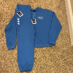 Roller Rabbit Blue M Sweatshirt & Joggers Set with Heart Accents